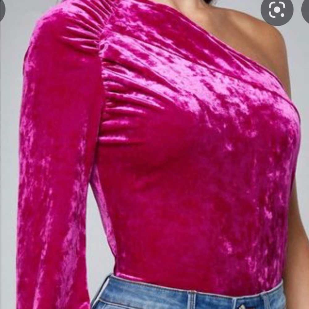 One shoulder Bebe velvet top